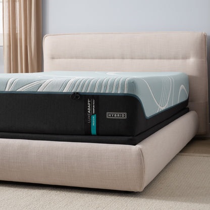 Tempur-Pedic LuxeAdapt Medium Hybrid Mattress